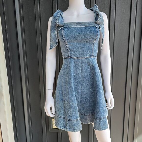 Jeanie Bow Shoulder Mini Dress Denim - Sz.14/XL - hotelthersgrand.com